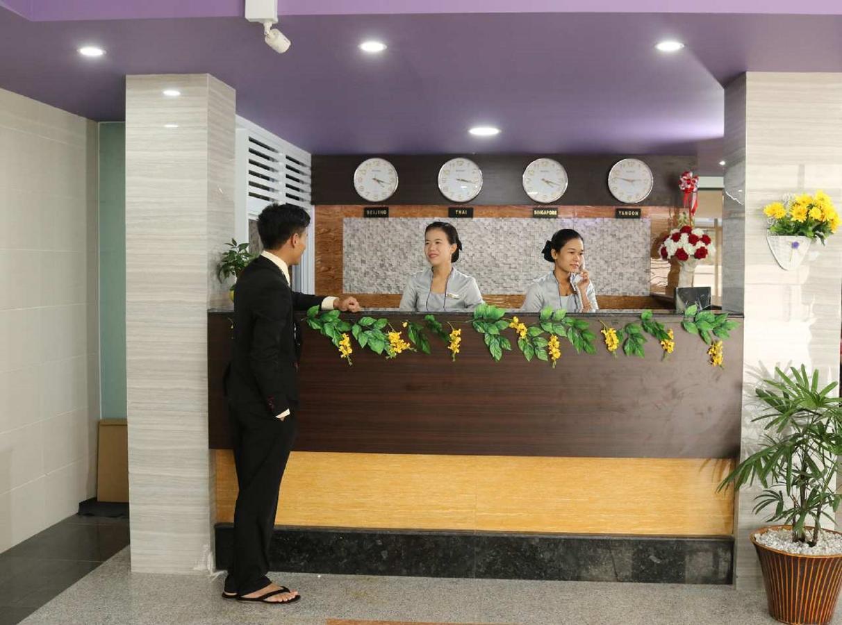Hotel San Taw Win Pathein Esterno foto