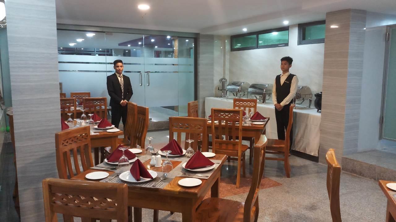 Hotel San Taw Win Pathein Esterno foto