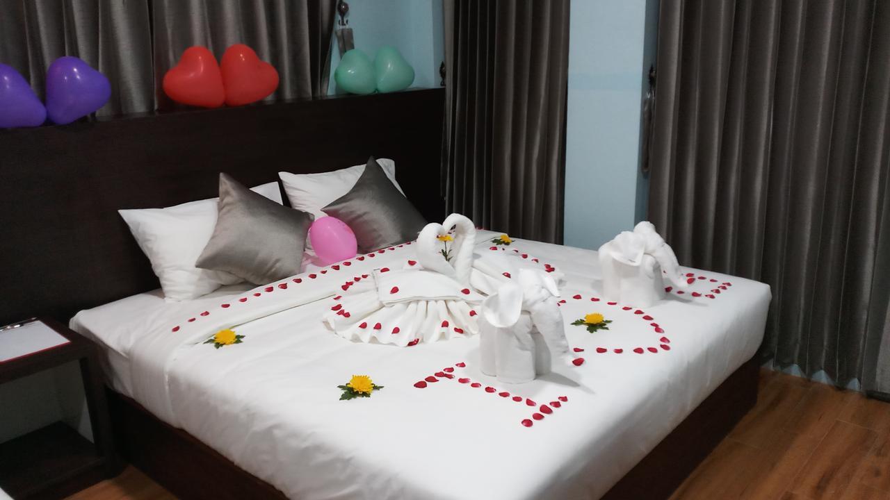 Hotel San Taw Win Pathein Esterno foto