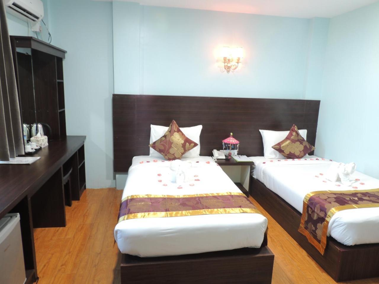 Hotel San Taw Win Pathein Esterno foto